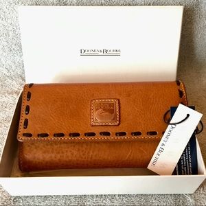 Dooney & Bourke Florentine leather clutch